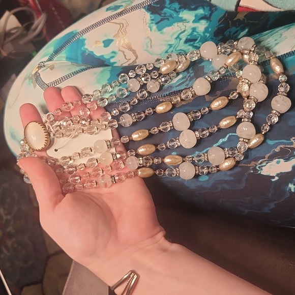 More goodies - Picture 4 of 5